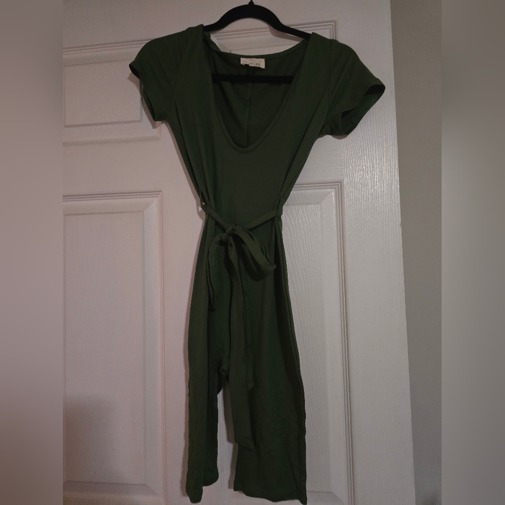 Chic Olive Green Jumpsuit with Tie Waist
